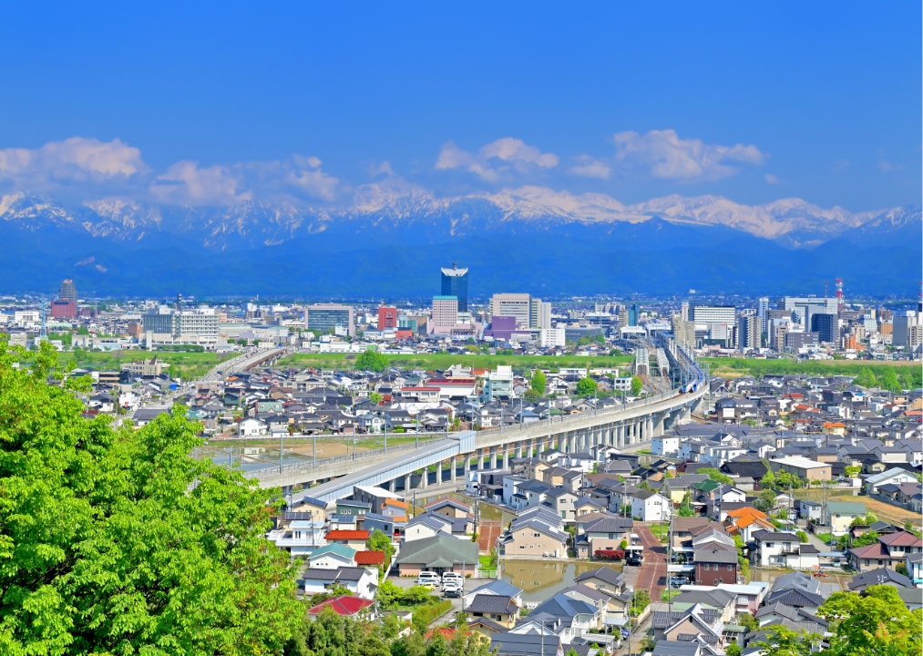 富山県の街並み風景イメージ写真